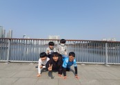  style=